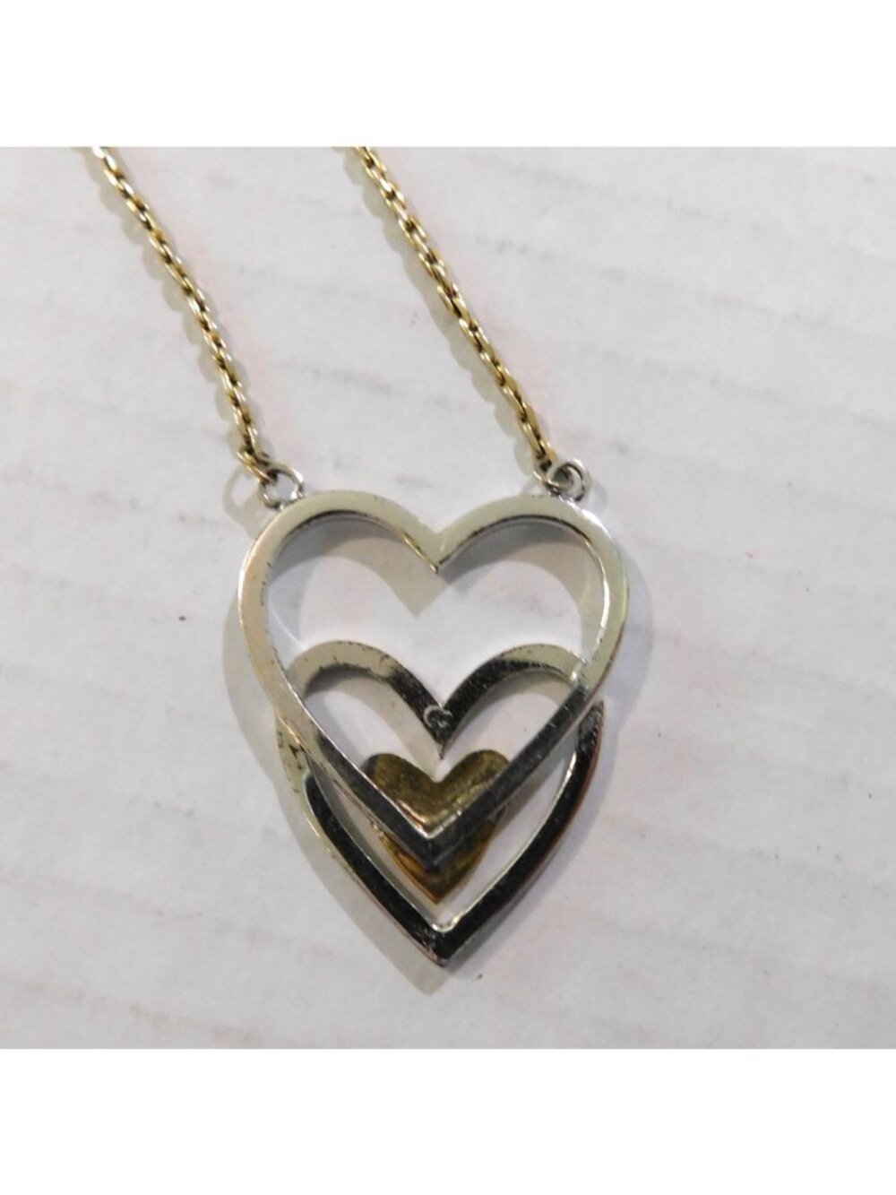 Triple Heart Pendant Necklace Vintage Late 1970s Gold & Silver Tone 22" Vintage - Picture 4 of 7